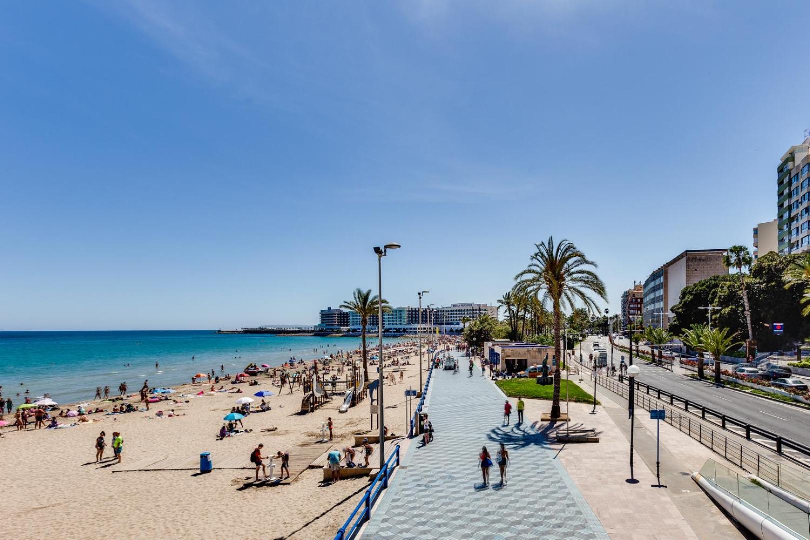 Apartamento Benjamin Rodriguez Alicante Esterno foto